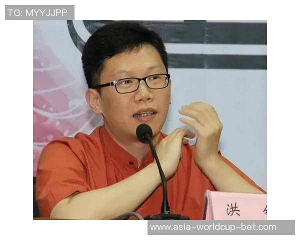 洪钢解说足球带你领略精彩瞬间与战术分析的完美结合